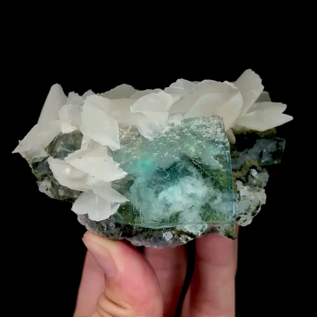 Natural Green Cubic Fluorite and Calcite Mineral Specimen,High Quality Specimen,XIANGHUALING,HUNAN,CHINA(90*60*45mm) image