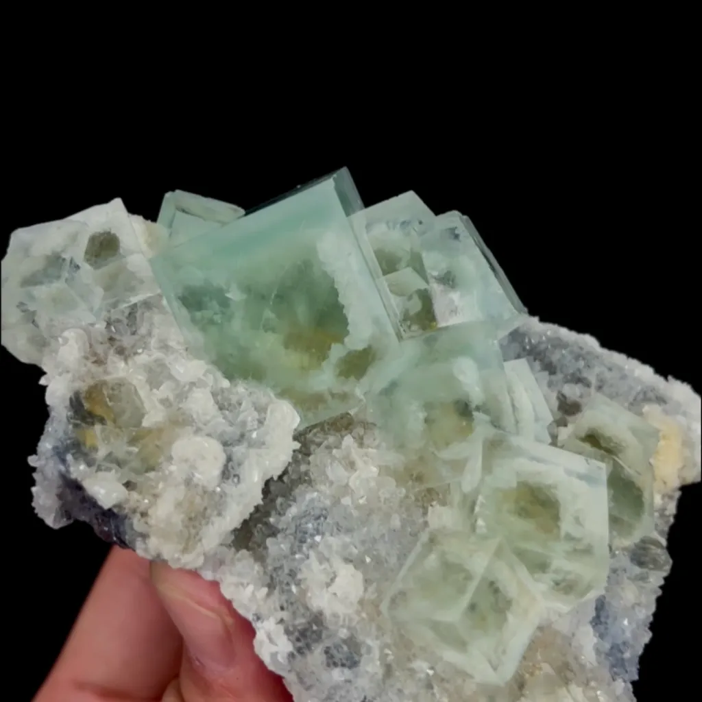 Natural Green Cubic Fluorite and Calcite , Mineral Specimen:Xianghualing,Hunan (110*80*40MM) - image 2