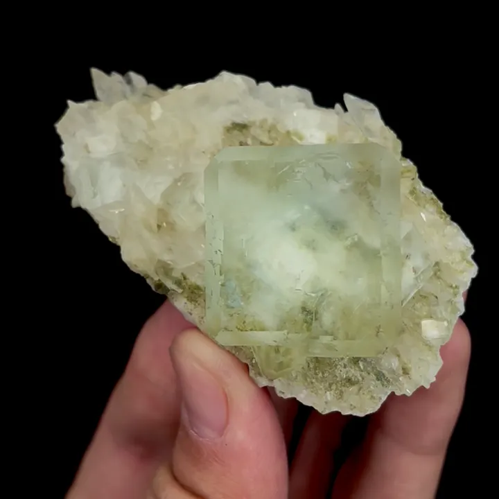 Natural Green Cubic Fluorite and Calcite, Mineral Specimen:Xianghualing,Hunan (70*45*30MM) - image 4