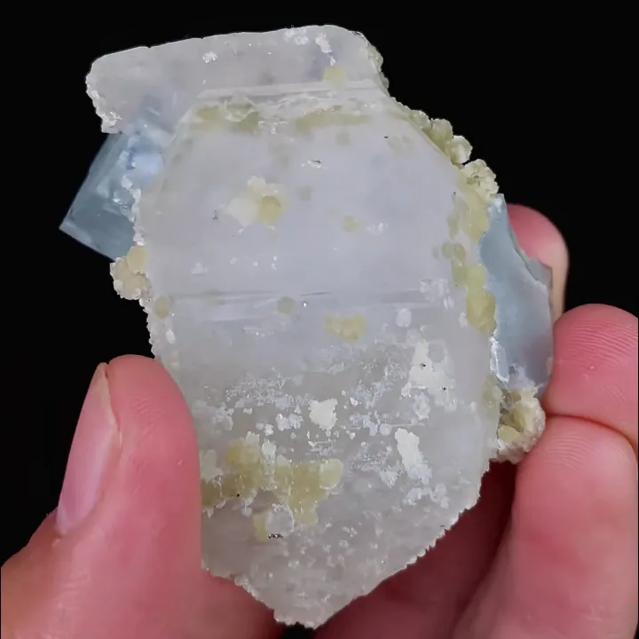 Natural Green Cubic Fluorite and Quartz, Mineral Specimen: Xianghualing,Hunan (50*40*55MM) - image 5