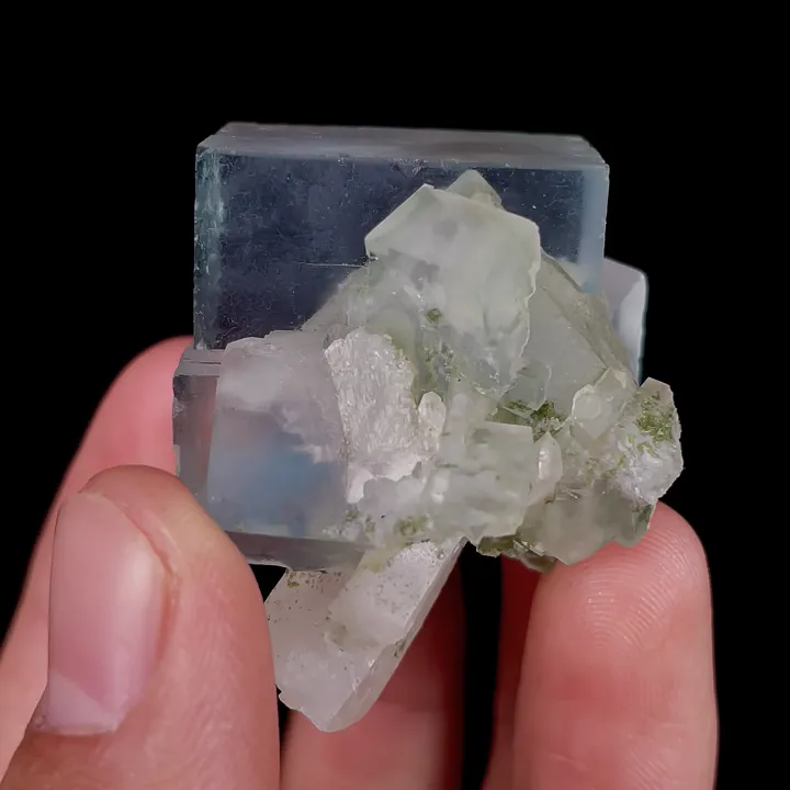 Natural Green Cubic Fluorite and Quartz, Mineral Specimen:Xianghualing,Hunan (25*30*30MM) - image 5