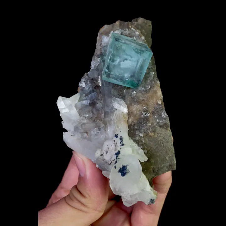 Natural Green Cubic Fluorite and Quartz, Mineral Specimen:Yaogangxian,Hunan (105*55*35MM) image