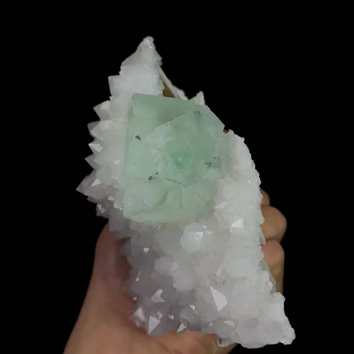 Natural Green Cubic Fluorite and Quartz, Mineral Specimen:Zhejiang,China (130*95*70MM) - image 3