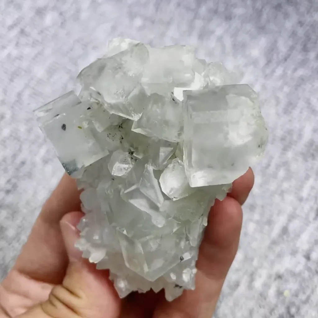 Natural Green Cubic Fluorite and Quartz Symbiosis comes from Xianghualing,Hunan 70*55*30MM image