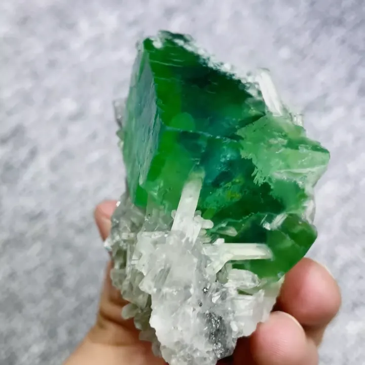 Natural Green Cubic Fluorite and Quartz Symbiosis comes from Yaogangxian,Hunan 80*50*40MM image