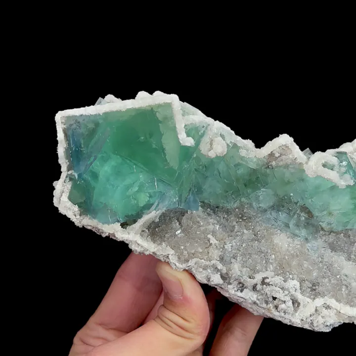 Natural Green Cubic Fluorite, Calcite and Quartz, Mineral Specimen:Xianghualing,Hunan (170*100*70MM) image