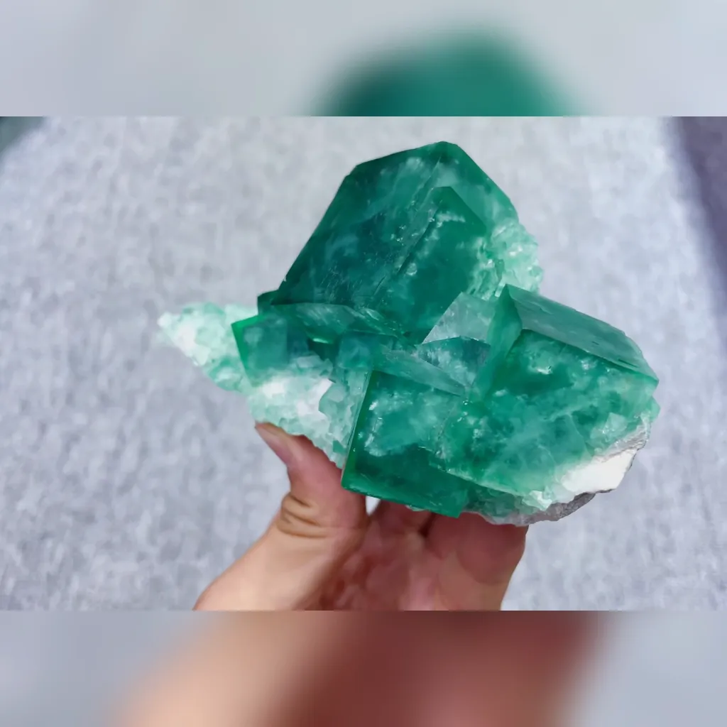 Natural Green Cubic Fluorite comes from Madagascar 130*65*50MM - image 2