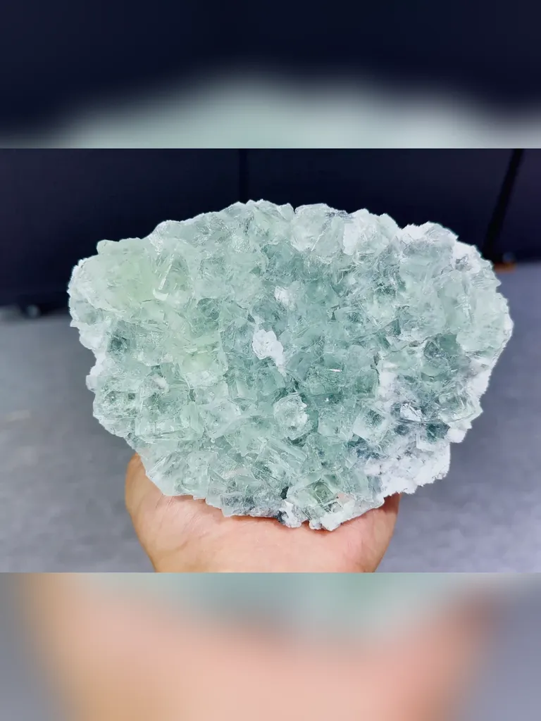 Natural Green Cubic Fluorite comes from Xianghualing,Hunan 140*50*100MM - image 2