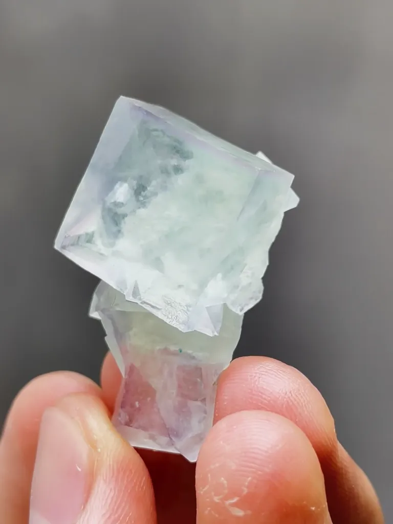 Natural Green Cubic Fluorite comes from Xianghualing,Hunan 20*15*30MM - image 3