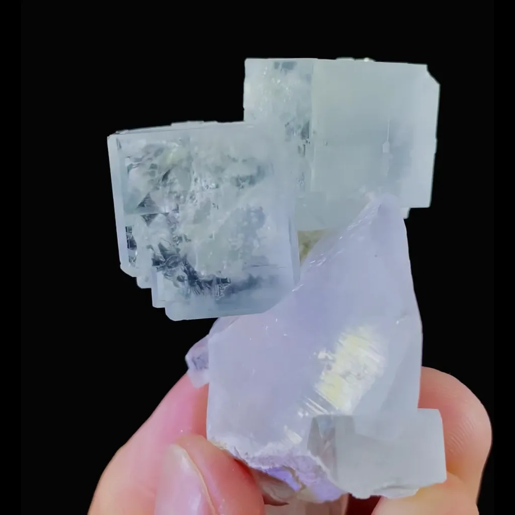 Natural Green Cubic Fluorite comes from Xianghualing,Hunan 40*35*55MM - image 2