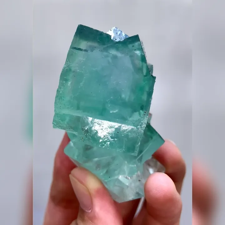 Natural Green Cubic Fluorite comes from Xianghualing,Hunan 40*55*40MM - image 3