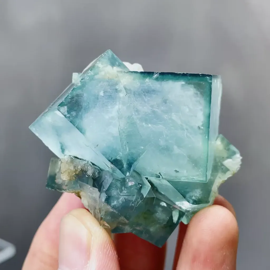 Natural Green Cubic Fluorite comes from Xianghualing,Hunan 45*45*35MM - image 3