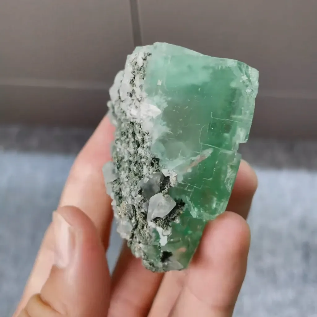 Natural Green Cubic Fluorite comes from Xianghualing,Hunan 55*50*35MM - image 3