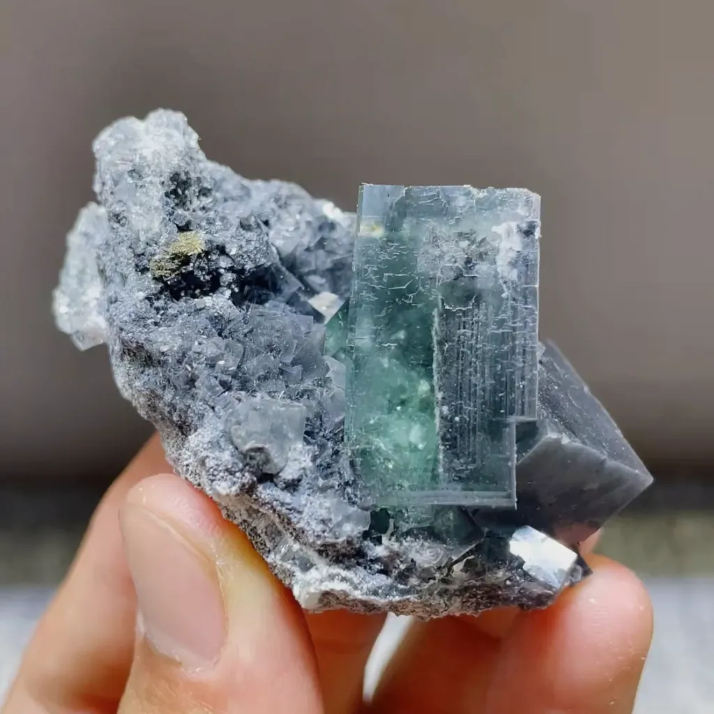 Natural Green Cubic Fluorite comes from Xianghualing,Hunan 59*40*35MM - image 2