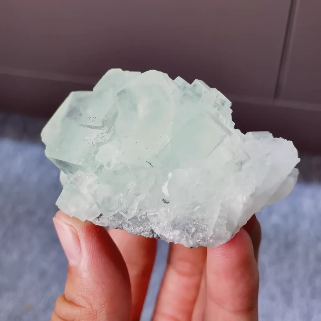 Natural Green Cubic Fluorite comes from Xianghualing,Hunan 65*40*35MM - image 2