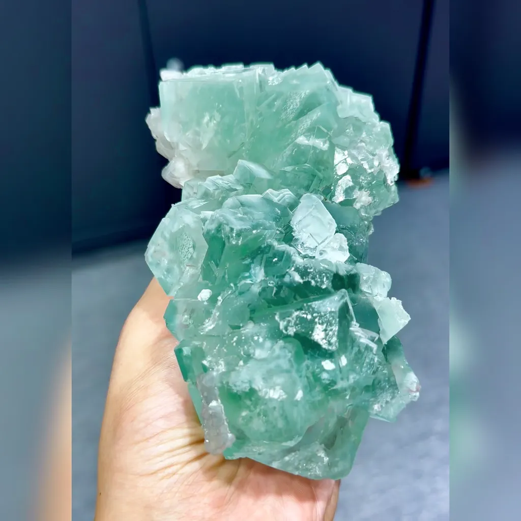 Natural Green Cubic Fluorite comes from Xianghualing,Hunan 75*50*135MM - image 2