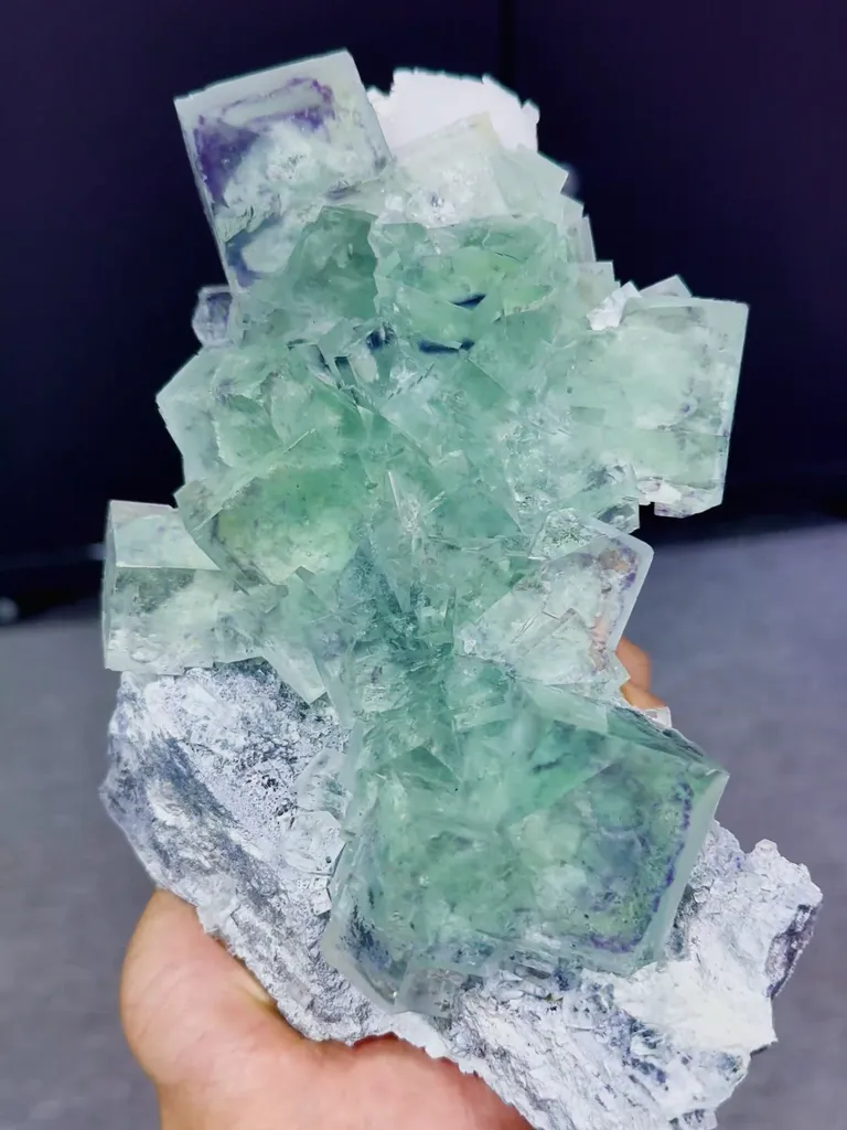 Natural Green Cubic Fluorite comes from Xianghuualing,Hunan180*130*60MM - image 2