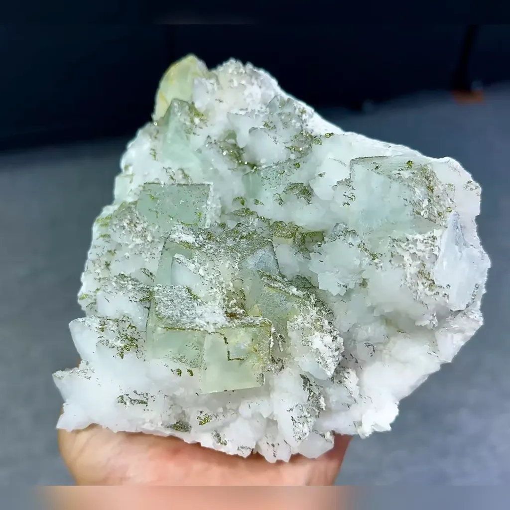 Natural Green Cubic Fluorite comes from Yaogangxian,Hunan 140*150*70MM - image 2