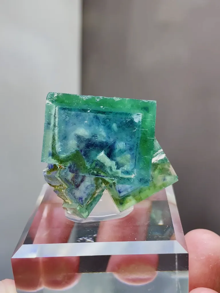 Natural Green Cubic Fluorite comes from Yaogangxian,Hunan 35*20*30MM image