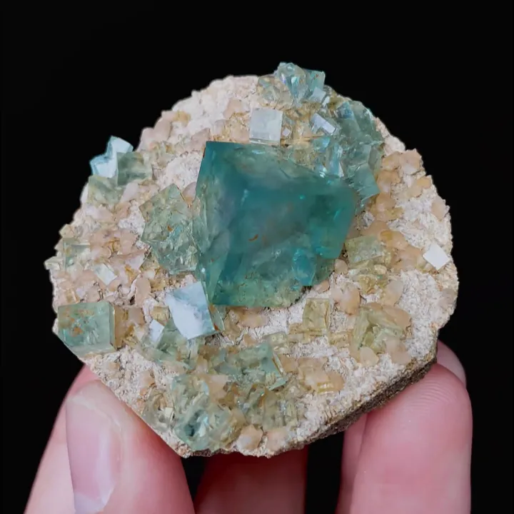 Natural Green Cubic Fluorite, Mineral Specimen: Inner Mongolia,China (40*45*30MM) - image 4