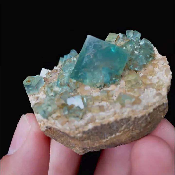 Natural Green Cubic Fluorite, Mineral Specimen: Inner Mongolia,China (40*45*30MM) - image 3