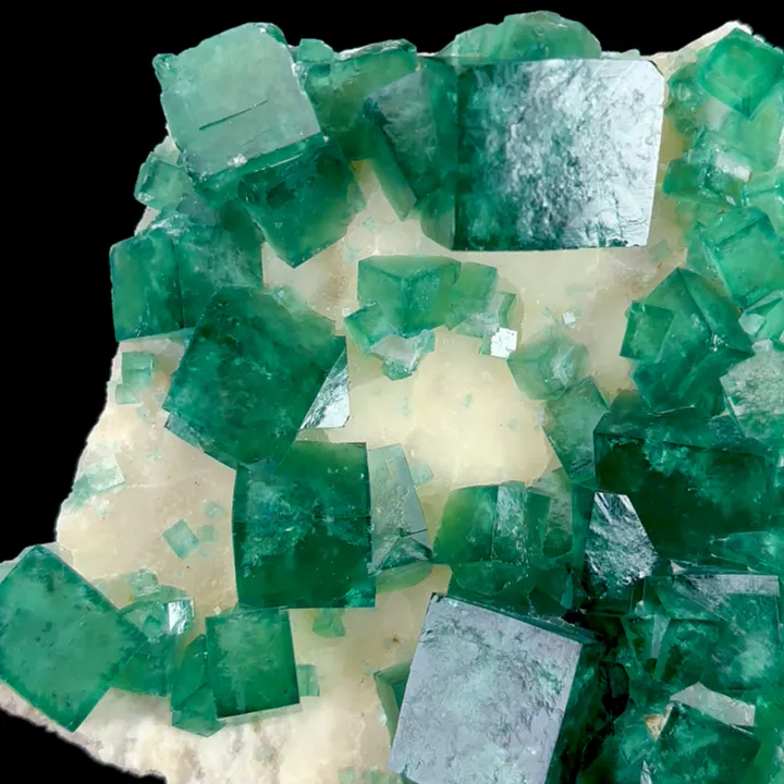 Natural Green Cubic Fluorite, Mineral Specimen: Madagascar (135*110*70MM) - image 2