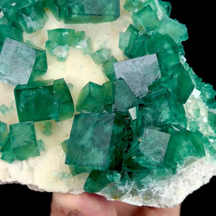 Natural Green Cubic Fluorite, Mineral Specimen: Madagascar (135*110*70MM) - image 3