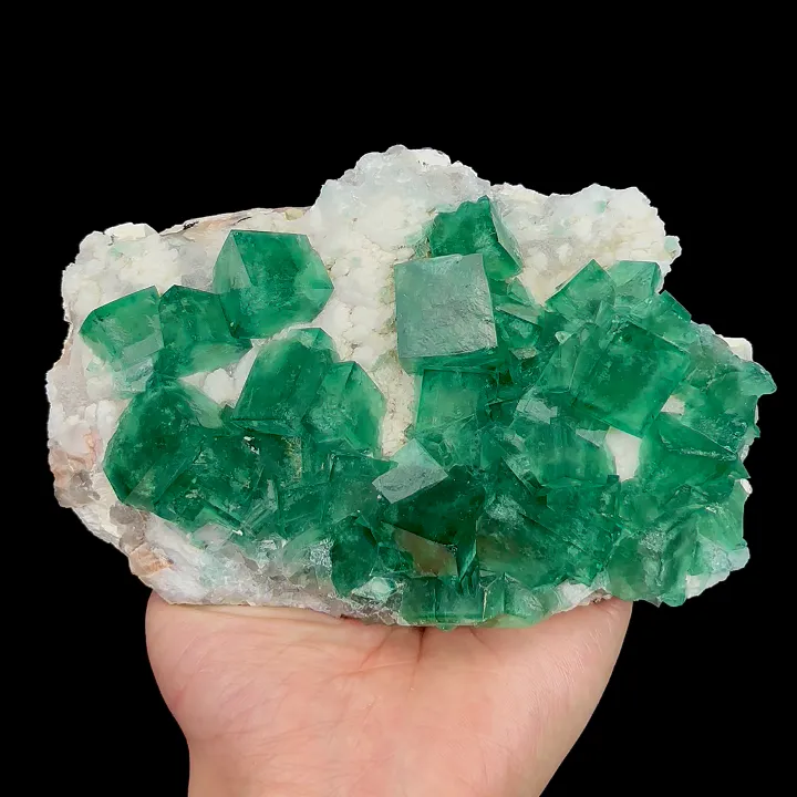 Natural Green Cubic Fluorite, Mineral Specimen: Madagascar (145*100*40MM) image