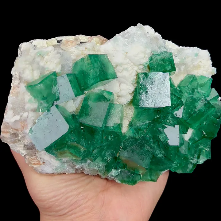 Natural Green Cubic Fluorite, Mineral Specimen: Madagascar (145*100*40MM) - image 3