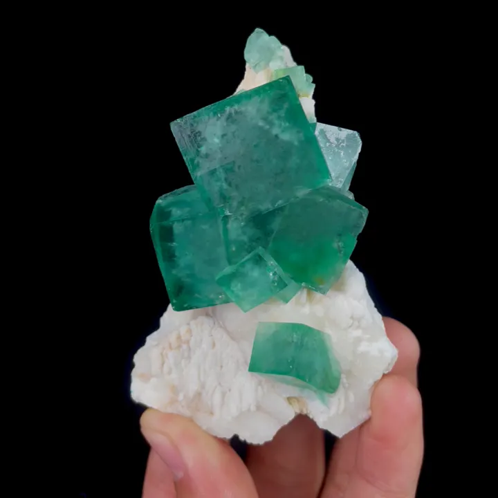 Natural Green Cubic Fluorite, Mineral Specimen: Madagascar (55*90*30MM) - image 3