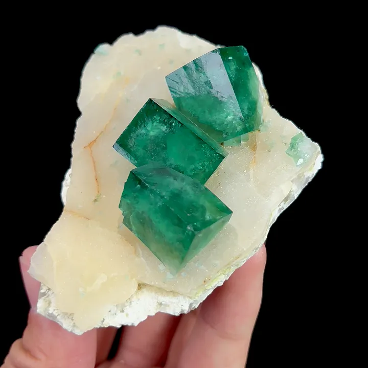 Natural Green Cubic Fluorite, Mineral Specimen: Madagascar (85*60*30MM) - image 2