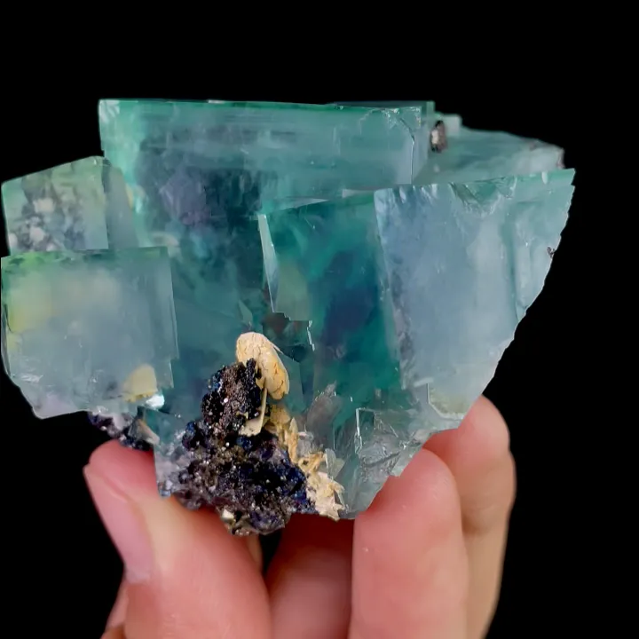Natural Green Cubic Fluorite, Mineral Specimen: Yindu,Inner Mongolia (45*65*45MM) image