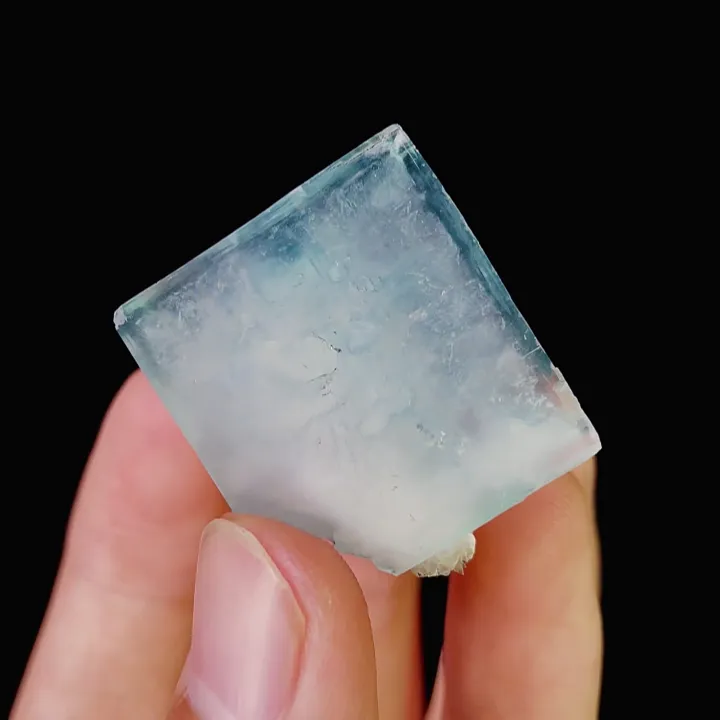 Natural Green Cubic Fluorite , Mineral Specimens: Xianghualing,Hunan (25*25*25MM) - image 2