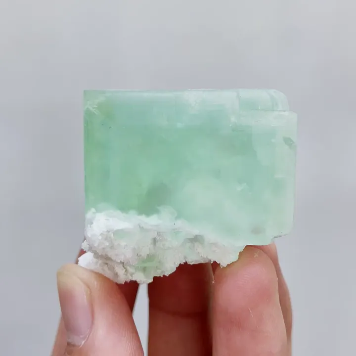 Natural Green Cubic Fluorite, Mineral Specimen:Xianghualing,Hunan (35*35*35MM) image