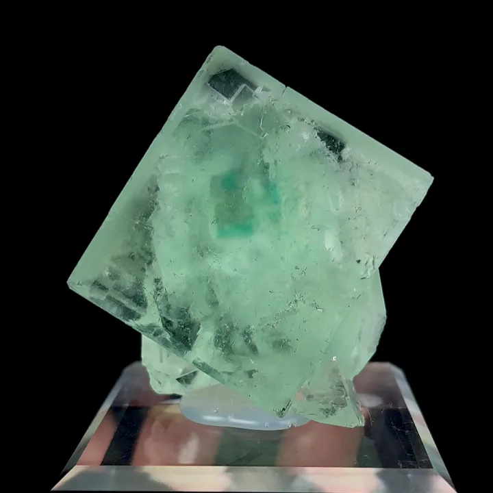 Natural Green Cubic Fluorite , Mineral Specimen:Xianghualing,Hunan (55*40*50MM) - image 5