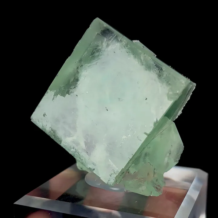 Natural Green Cubic Fluorite , Mineral Specimen:Xianghualing,Hunan (55*40*50MM) image