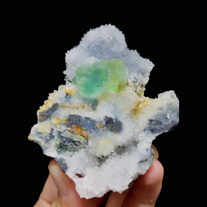 Natural Green Cubic Fluorite & Quartz, Mineral Specimen: Fujian,China (65*90*65MM) - image 2