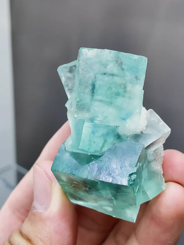 Natural Green Cubic Phantom Fluorite comes from Yaogangxian,Hunan 30*50*30MM - image 3