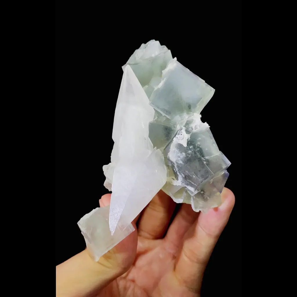 Natural Green Fluorite and Calcite comes from Hunan,China 55*110*35MM image