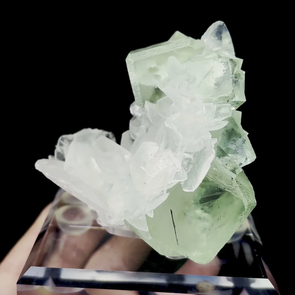 Natural Green Fluorite and Calcite Mineral Specimen,High Quality Specimen,XIANGHUALING,HUNAN,CHINA(85*80*51mm) - image 4