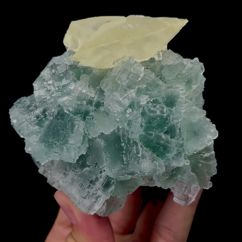 Natural Green Fluorite and Calcite Mineral Specimen,High Quality Specimen,XIANGHUALING,HUNAN,CHINA(86*77*72mm) - image 4
