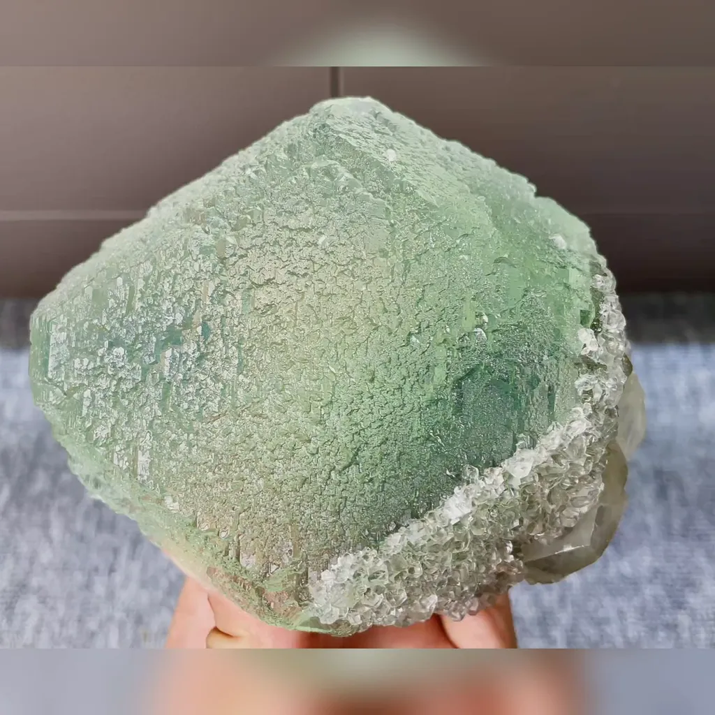 Natural Green Fluorite and Calcite Symbiosis comes  from Fujian,China 115*80*70MM image