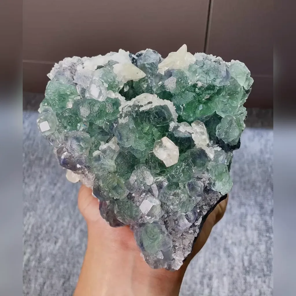 Natural Green Fluorite and Calcite Symbiosis comes from Fujian,China 130*130*55MM image