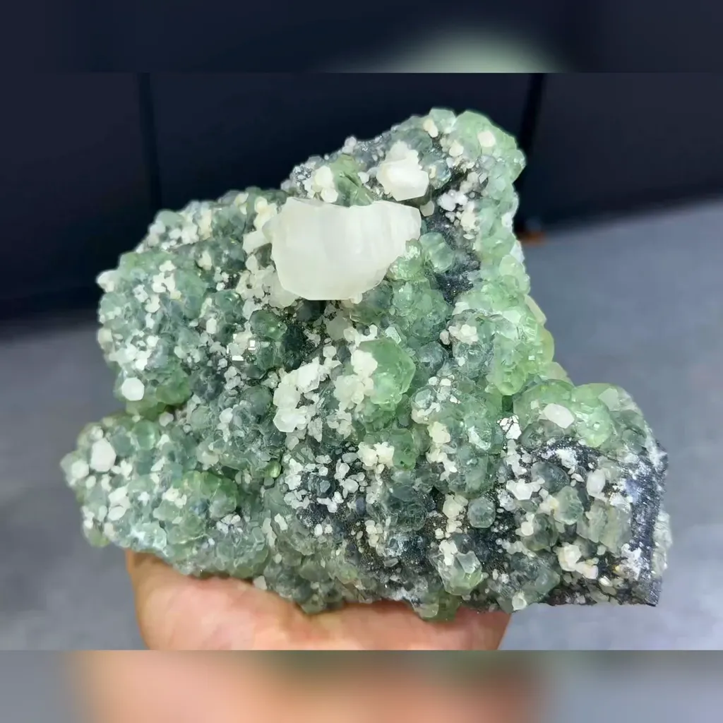 Natural Green Fluorite and Calcite Symbiosis comes from Fujian,China 140*50*115MM - image 2