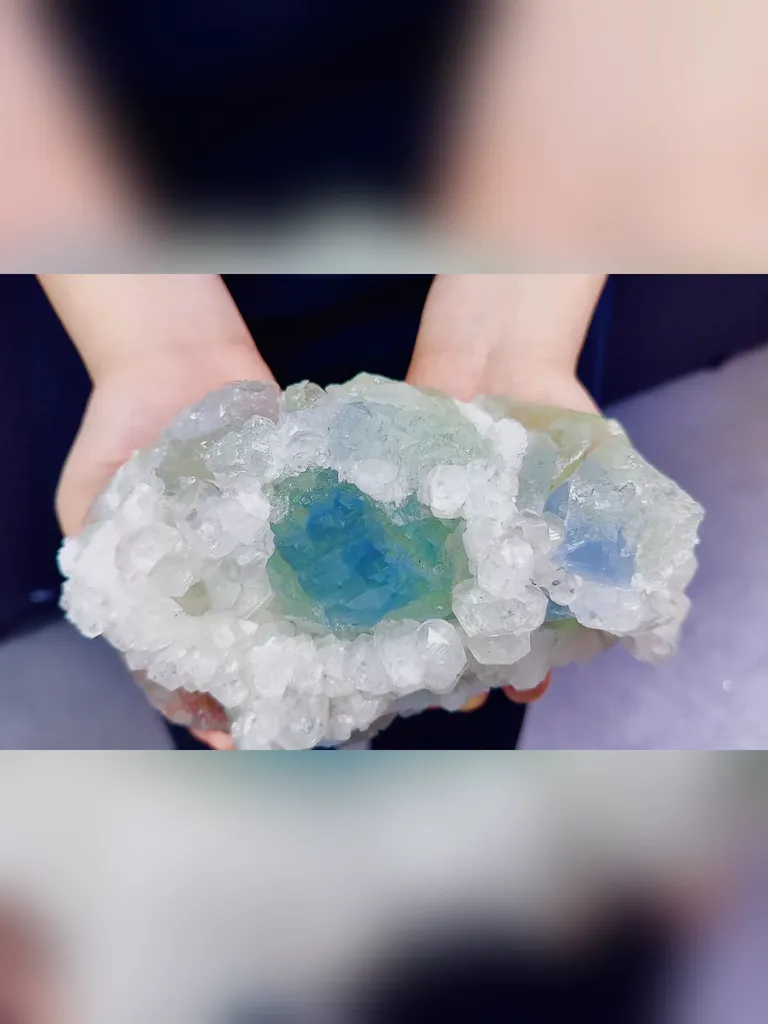 Natural Green Fluorite And Calcite Symbiosis comes from Fujian,China 200*120*90MM - image 2