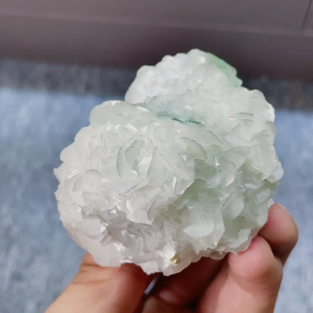 Natural Green Fluorite and Flaky Calcite Symbiosis comes from Xianghualing,Hunan 70*55*45MM - image 3