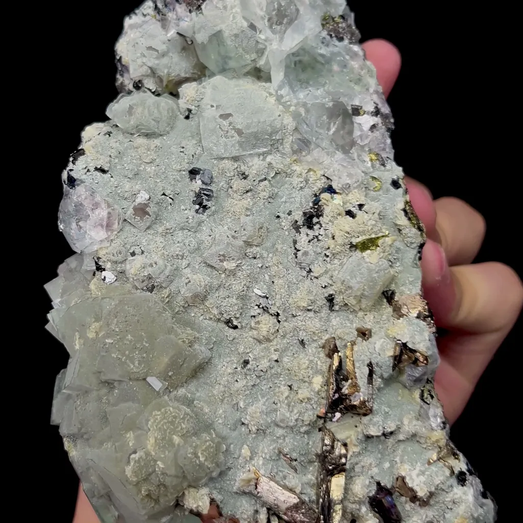Natural Green Fluorite and Magnetite Mineral Specimen,High Quality Specimen,YINDU,INNER MONGOLIA,CHINA(160*90*50mm) - image 4