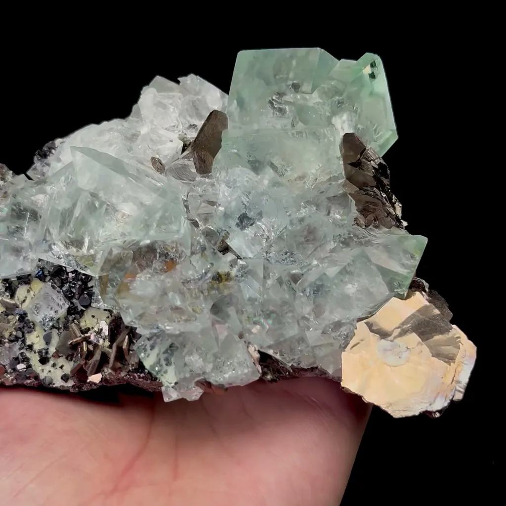 Natural Green Fluorite and Magnetite Mineral Specimen,High Quality Specimen,YINDU,INNER MONGOLIA,CHINA(160*90*50mm) - image 2