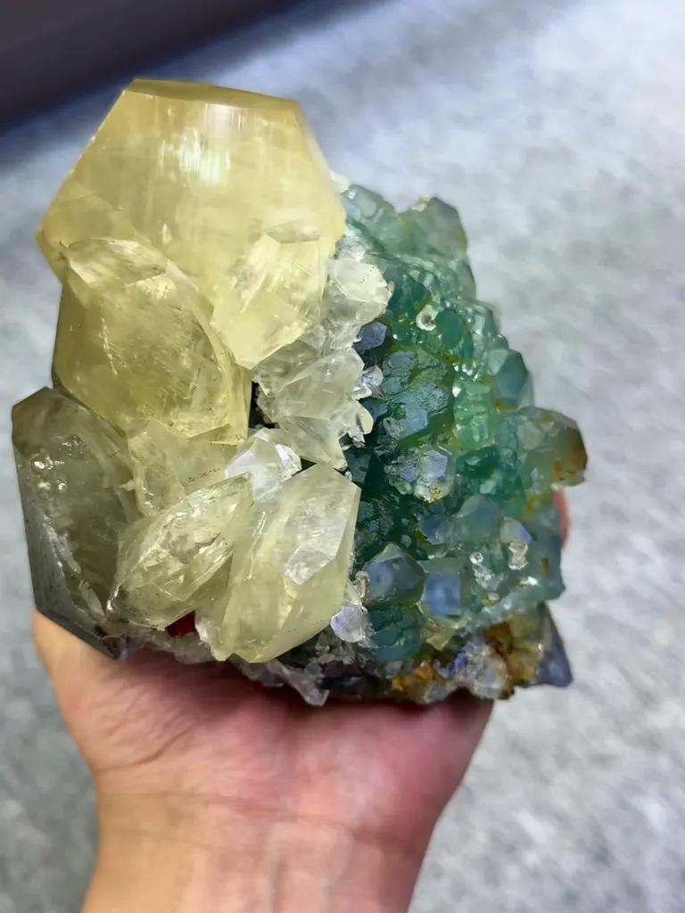 Natural Green Fluorite and Mercedes-Benz Calcite Coexist comes from Fujian,China 150*100*85MM - image 3