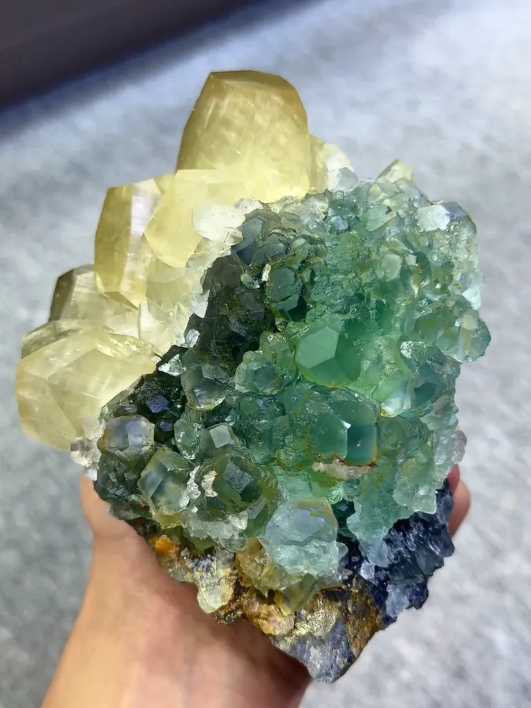 Natural Green Fluorite and Mercedes-Benz Calcite Coexist comes from Fujian,China 150*100*85MM - image 2